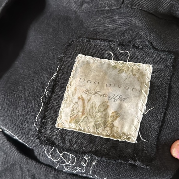 TINA GIVENS | Linen Julia dress with appliqués Size Medium in Black - Picture 9 of 11